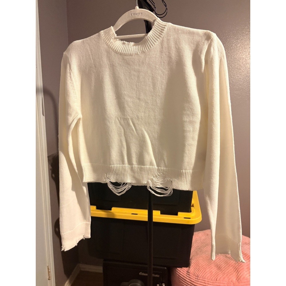 525‎ America Sweater Womens Size Small Chalk White Cropped Distressed
